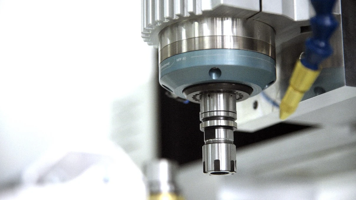 The selection of a milling spindle must ensure compatibility with the machine's clamping system and control system The selection of a milling spindle must ensure compatibility with the machine's clamping system and control system