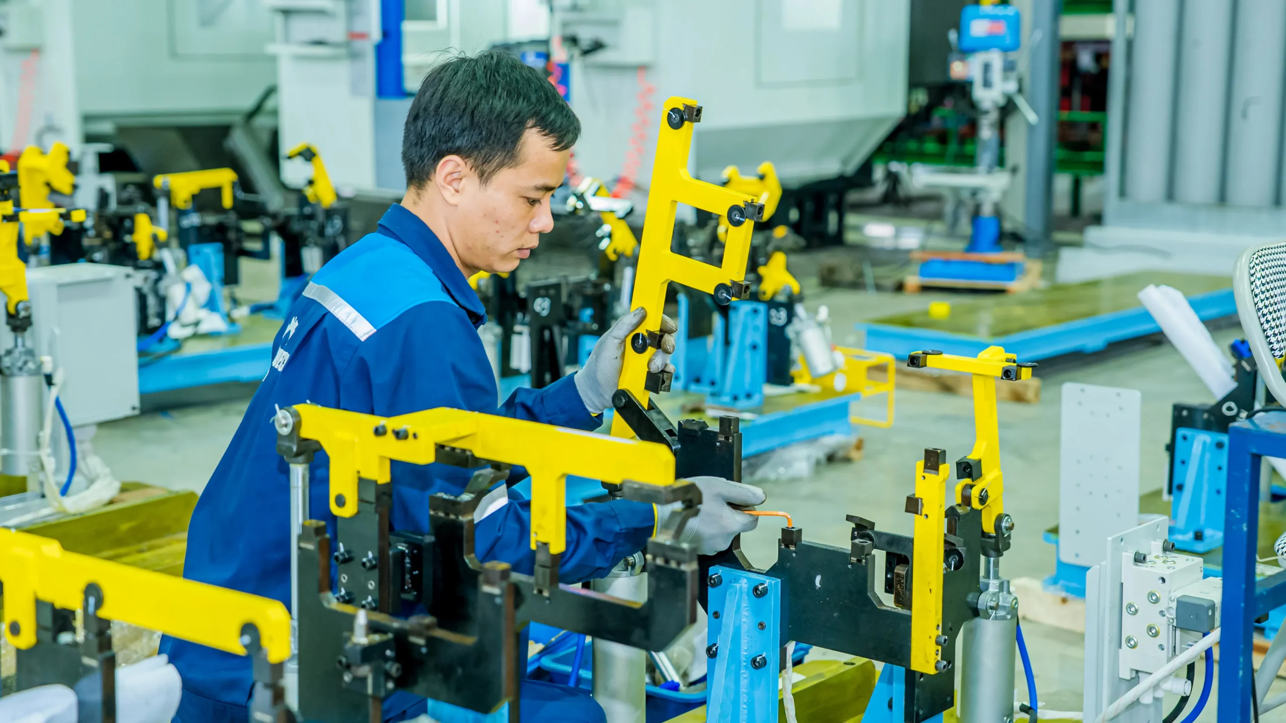 An automated welding fixture system in the automotive industry An automated welding fixture system in the automotive industry